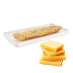 Cheddar-Knoblauchbrot – Frisch gebackenes Brot mit geschmolzenem Cheddar-Käse